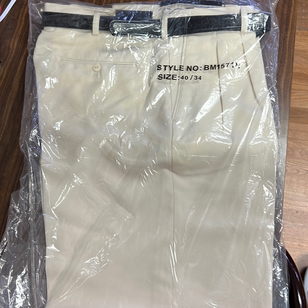 NWT men’s Bagazio cuffed dress pants khakis 40x34